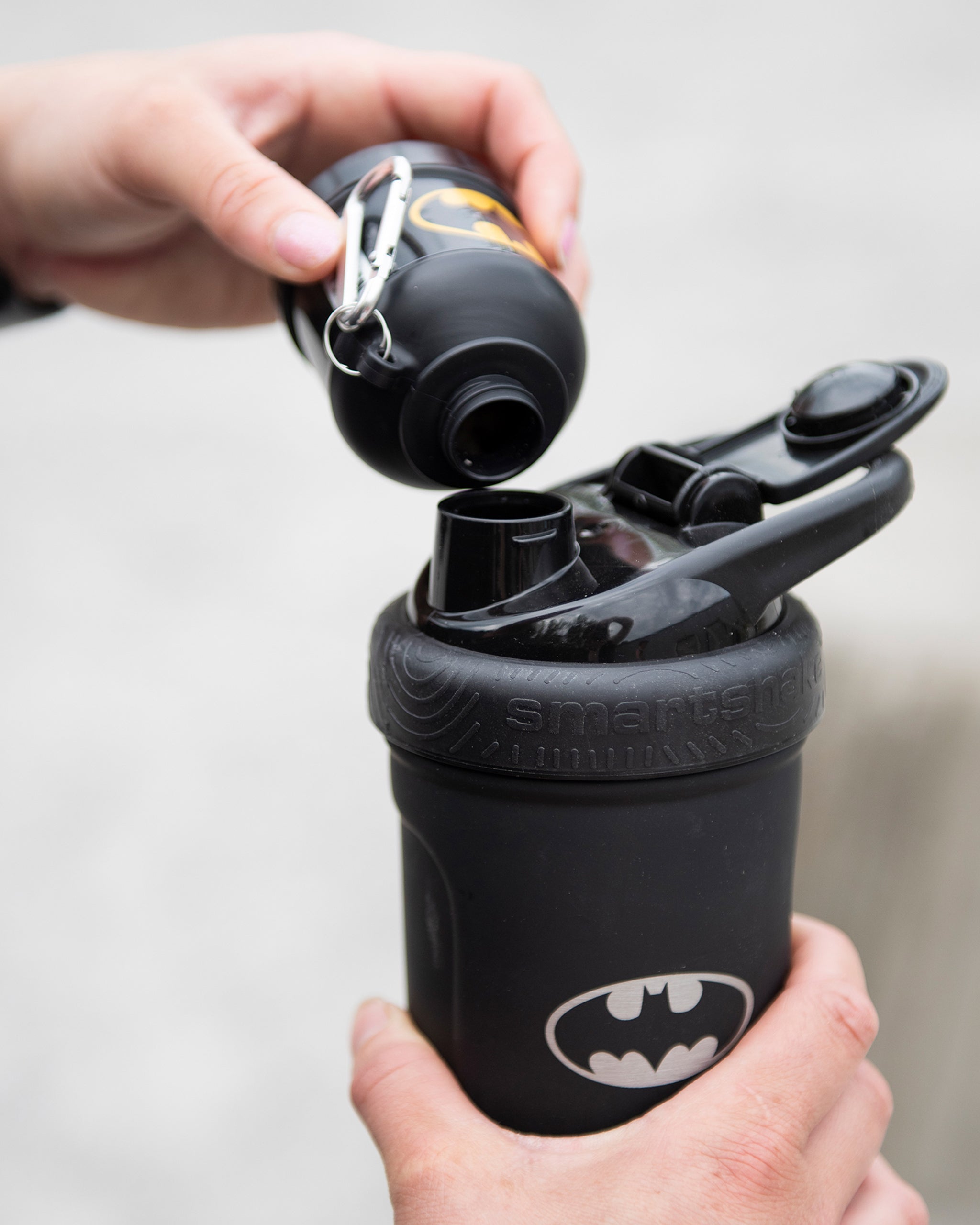 smartshake-whey2go-funnel-batman-pulvertrichter-110-ml-50-g image 4